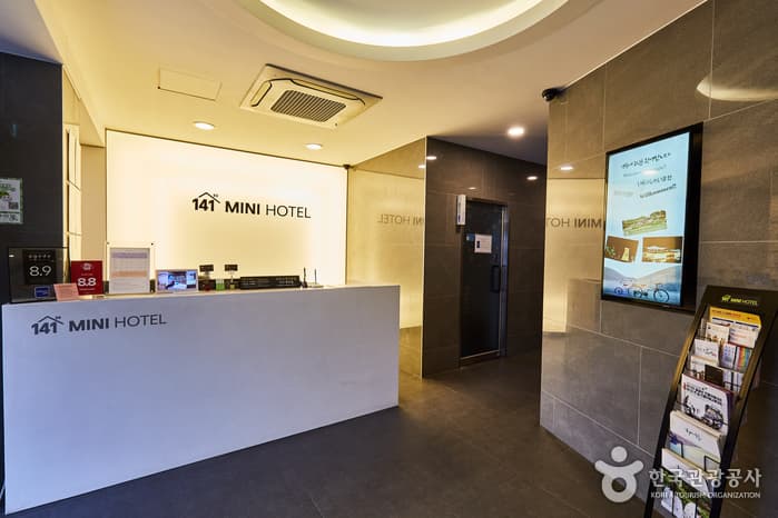 141MINIHOTEL thumbnail 3