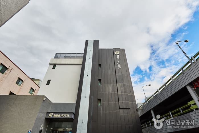 141MINIHOTEL selected image