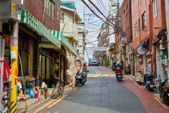 Alleys of Changsin-dong selected image