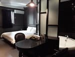 Almond Hotel thumbnail 4